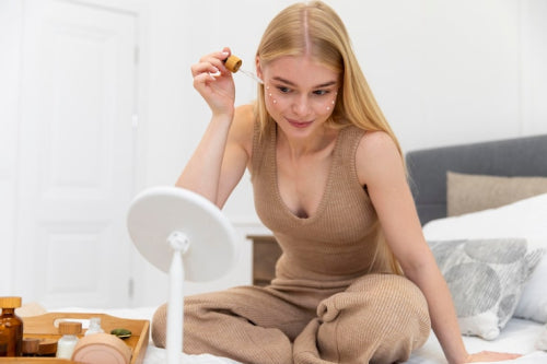 Why Gentle Retinol Alternatives Like Bakuchiol Are Gaining Ground in Clean Beauty