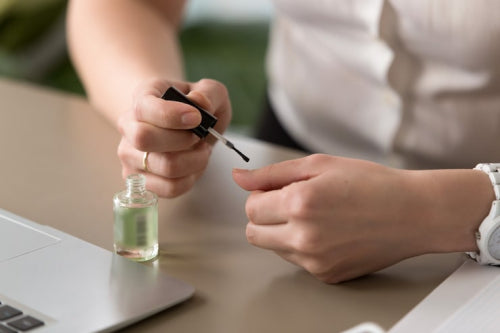 Plant-Based Serums Gain Ground as Consumers Seek Gentler Options for Sensitive Skin