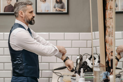Beard Care Routines Using Natural and Minimal-Toxin Products