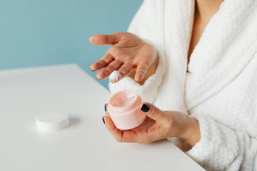 The Growing Role of Bakuchiol in Gentle Approaches to Anti-Aging Skin Care