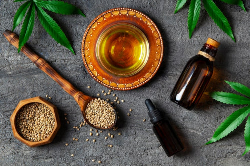 Hemp Seed Oil vs Traditional Face Oils: What Should You Choose?