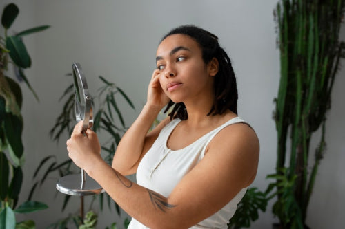 What Makes Skin Hydration More Important Than Heavy Coverage