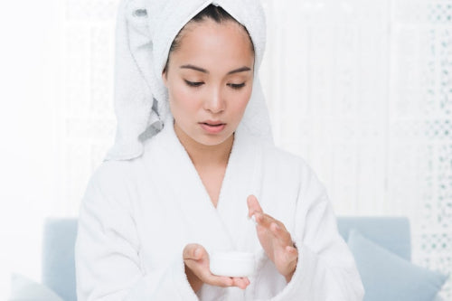 How Korean Moisturizers Support Long-Lasting Hydration
