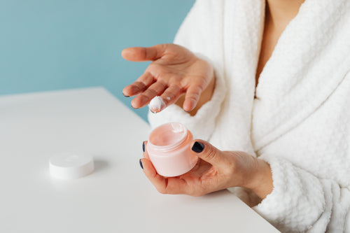 Why Lightweight Moisturizers Are Preferred for Many Skin Types