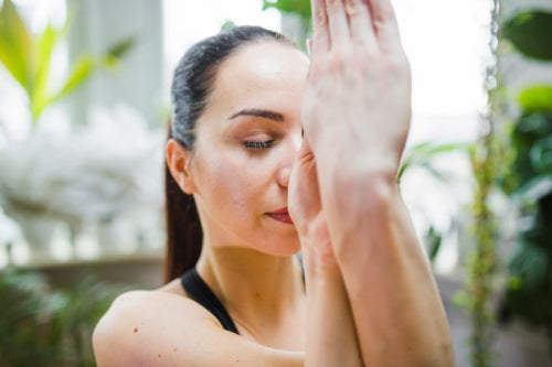 How Seasonal Changes Affect Moisture Levels in the Skin