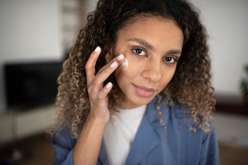 What to Look for in a Lightweight Barrier-Supporting Moisturizer